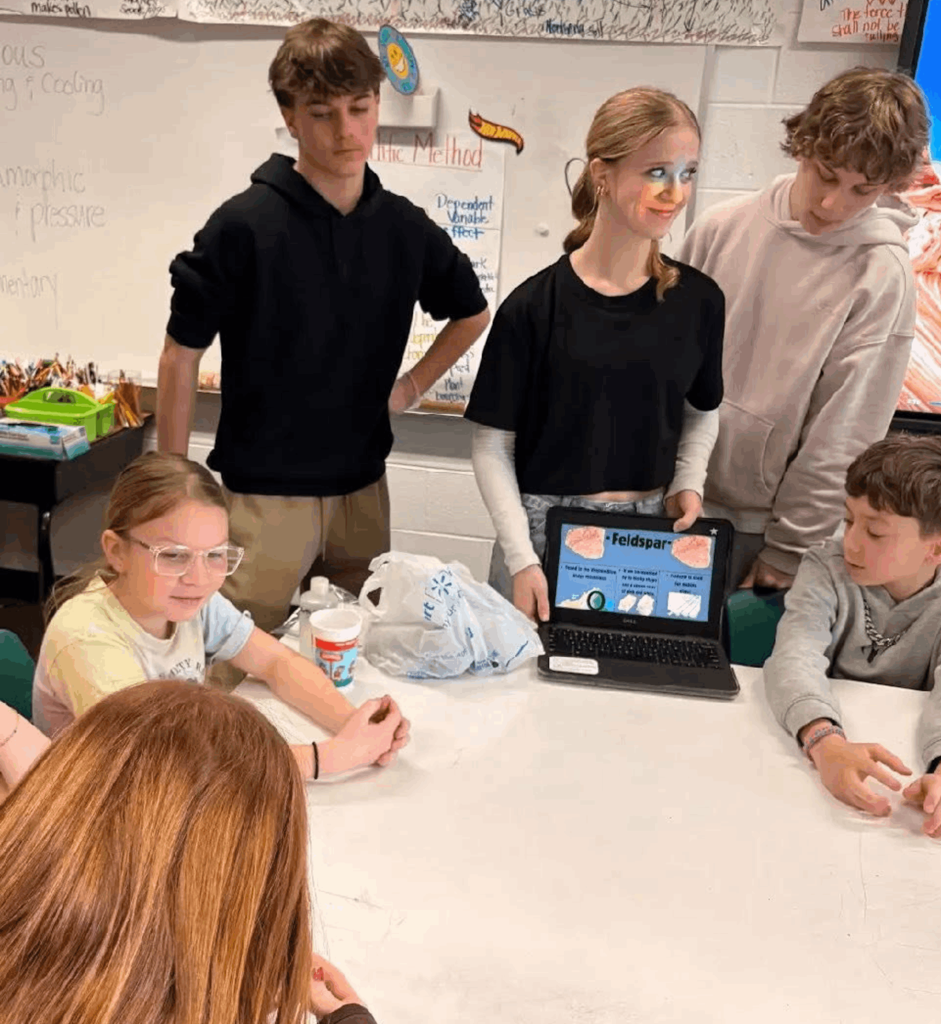 CHS Geology Students Teach WWRES Students